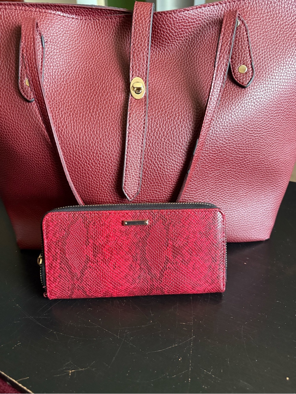 Classic Red Pebbled Tote with Matching Red Wallet
